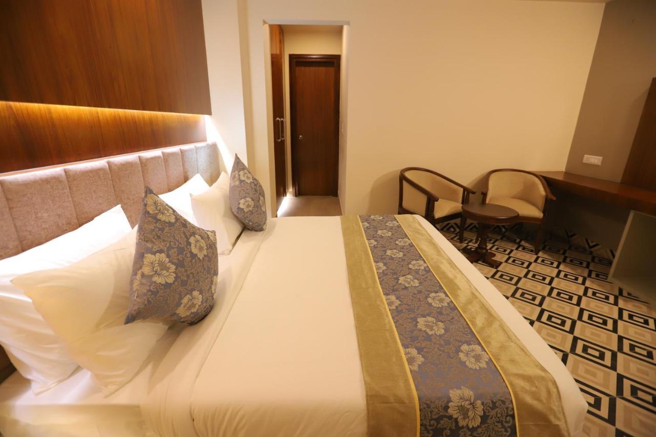 Ip Royal Hotel - New Delhi Luaran gambar