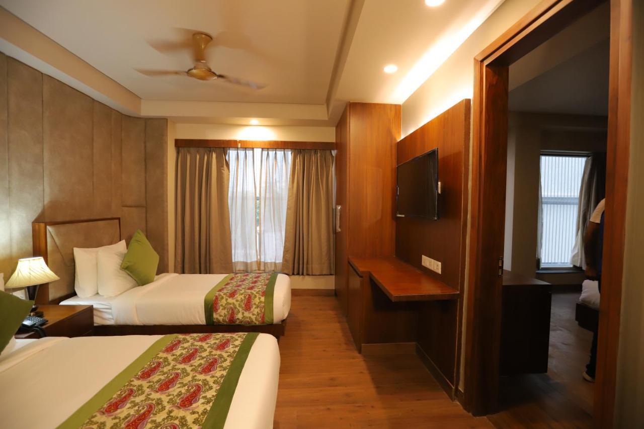 Ip Royal Hotel - New Delhi Luaran gambar