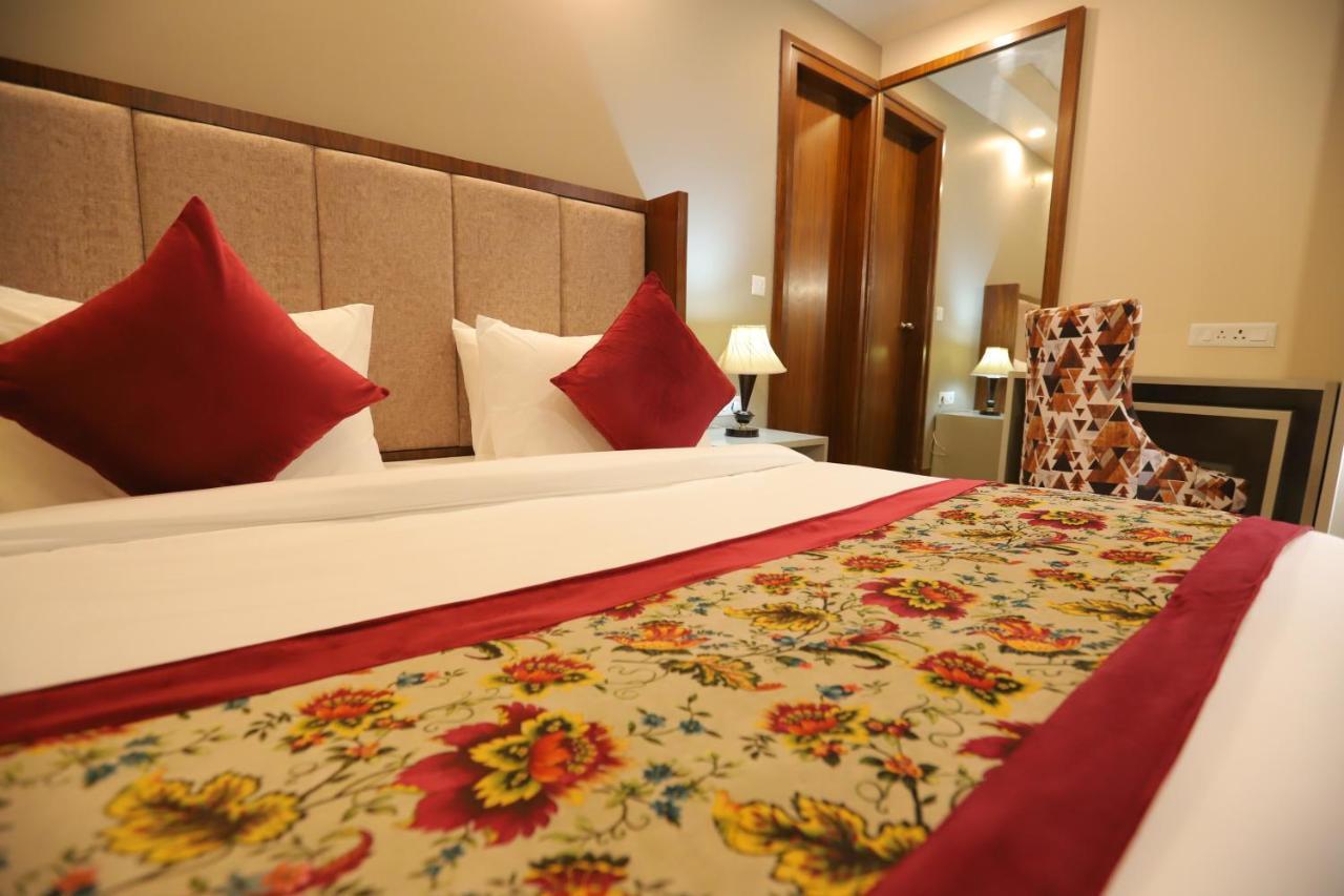 Ip Royal Hotel - New Delhi Luaran gambar